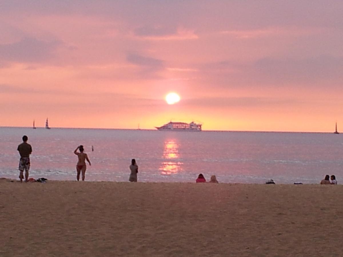 הונולולו Waikiki Shore Beachfront מראה חיצוני תמונה